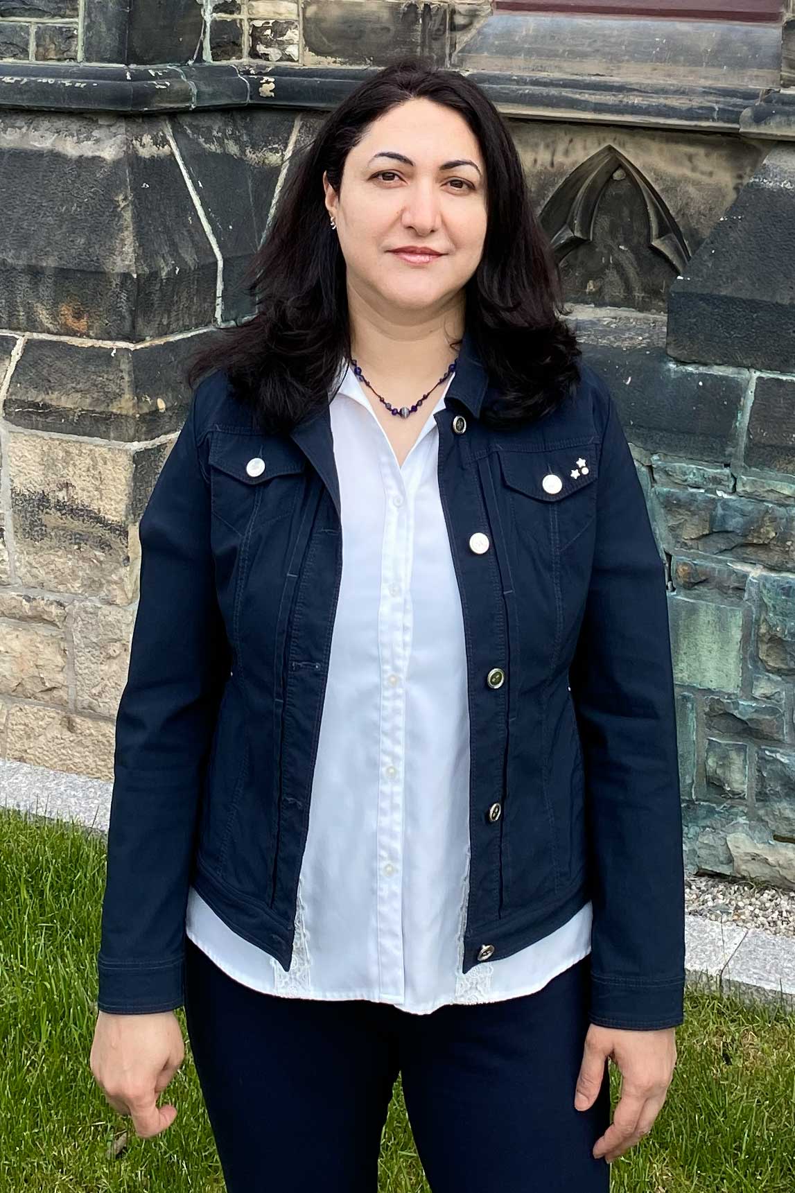 Dr. Rokan Osou Portrait einer Frau